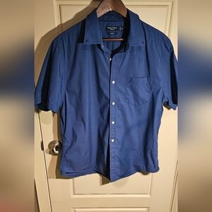 NAUTICA-NWOT Men's Navy Blue Short Sleeve Shirt SIZE XL SLIM FIT